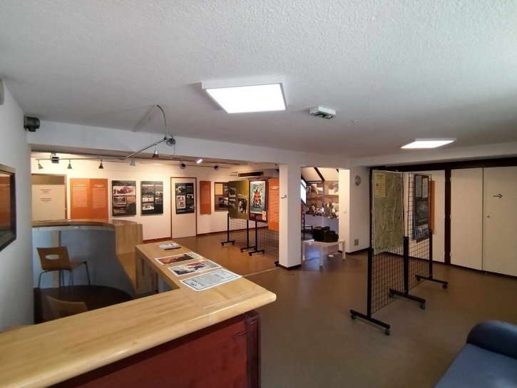 image Photo2SalleExpo.jpg (0.2MB)